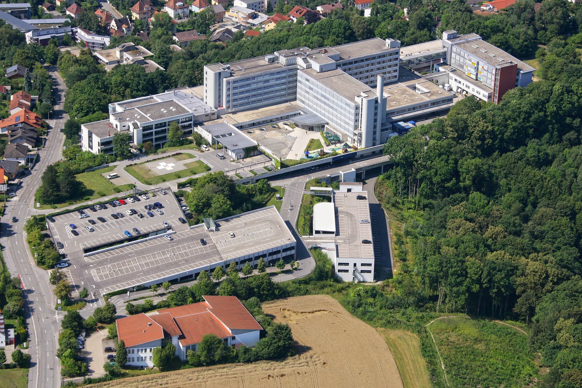 Kliniken und Krankenhäuser