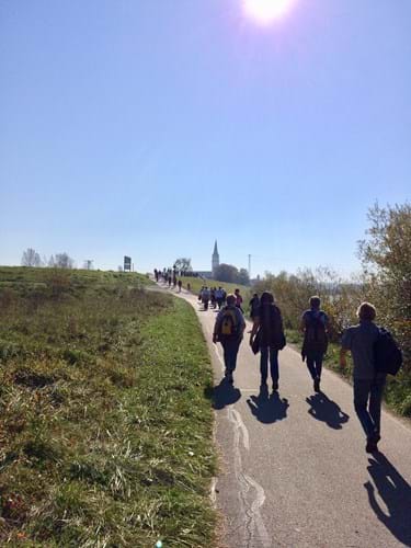 Wandergruppe vor Hofkirchen