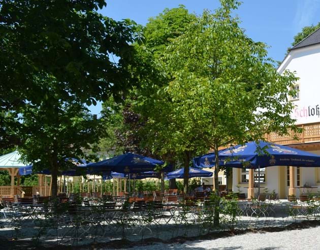 Schlosswirtschaft Biergarten_Bäume