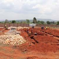 Die Bauarbeiten an der ersten Schule in Uganda, die mit Spenden aus dem Landkreis Deggendorf – über den Rotary Club Deggendorf - finanziert wird, haben bereits begonnen.