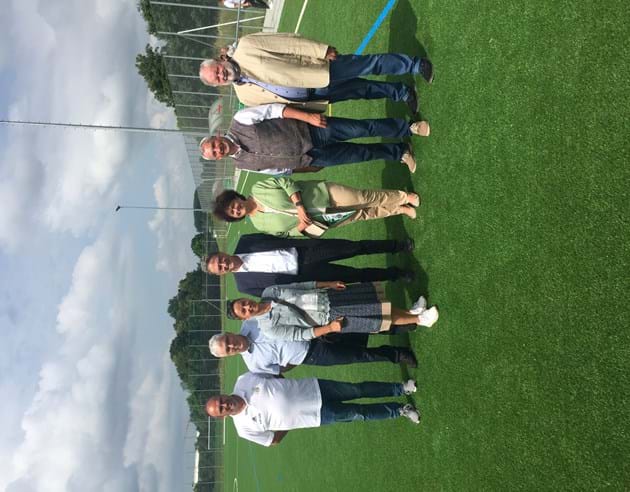 (v. l.) Werner Sixt, 1. Vorsitzender SpVgg Osterhofen, Dr. Eberhard Pex, LEADER-Koordinator für Niederbayern, Stefanie Frank, LAG-Managerin, Michael Stadler, ehemaliger 1. Vorsitzender SpVgg Osterhofen, Liane Sedlmeier, 1. Bürgermeisterin, Michael Klampfl, 1. Vorsitzender LAG Deggendorf, Eugen Gegenfurtner, stv. Landrat (Foto: LAG Deggendorf)