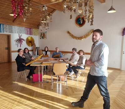 Treffen in der Musikschule
