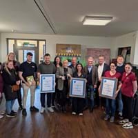 Die drei Preisträger. Von links: 2. Platz: Küchen Kress, 1. Platz: Yormas, 3. Platz: Pia´s Partyservice