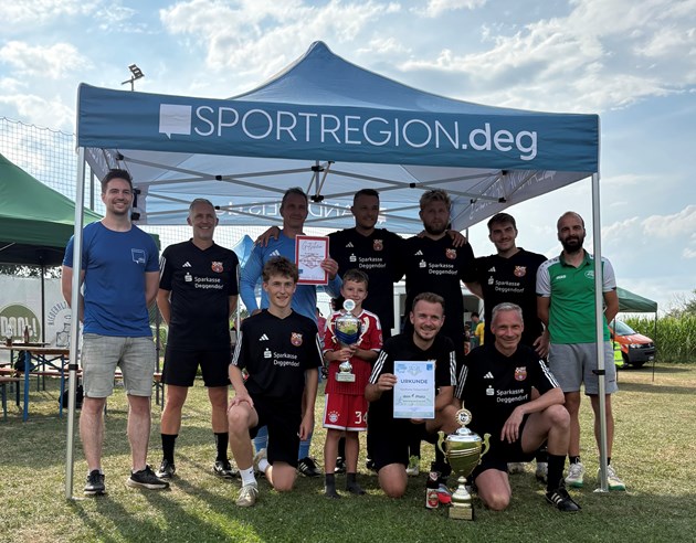 Landkreis Firmen Fußball Turnier 2026 Sieger Sparkasse Deggendorf.jpeg